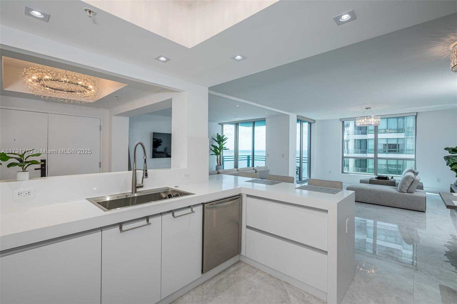 Small Image of 3535 SOUTH OCEAN DRIVE #1904, Hollywood Number 8