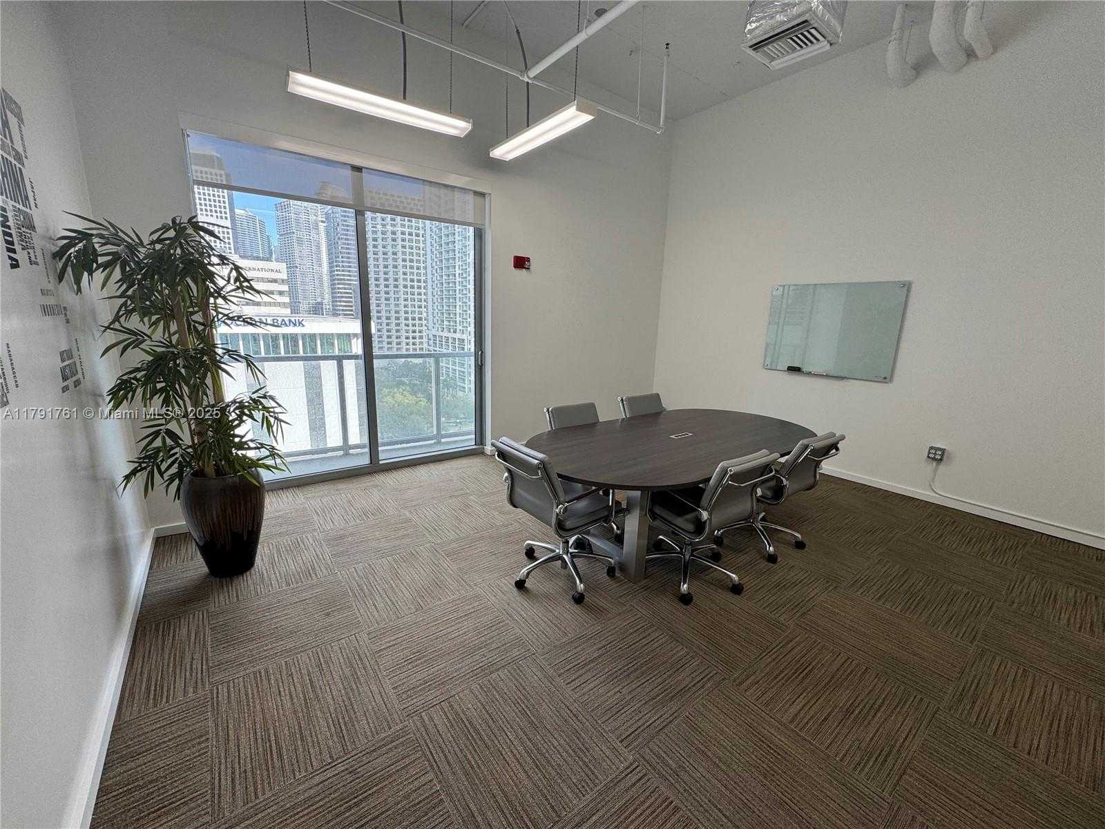 Small Image of 1060 BRICKELL AVE #3205, Miami Number 12