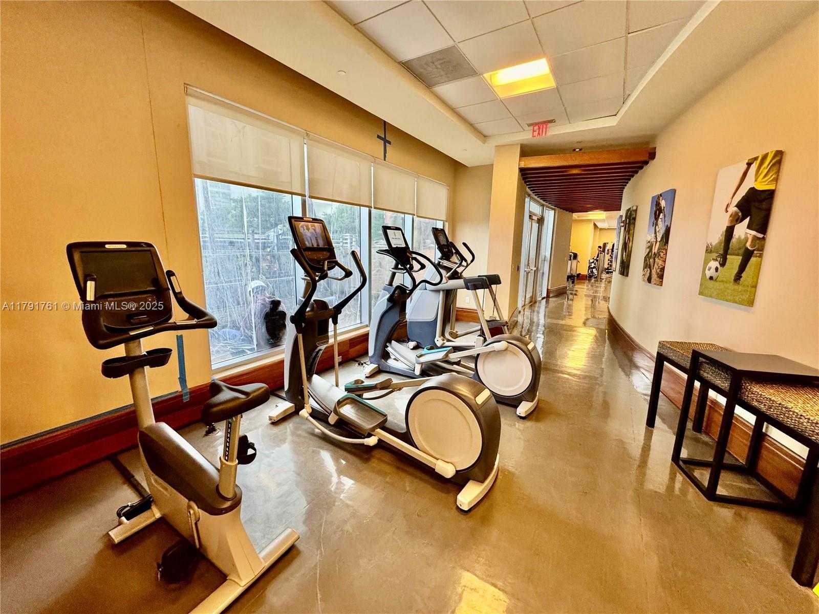Small Image of 1060 BRICKELL AVE #3205, Miami Number 14