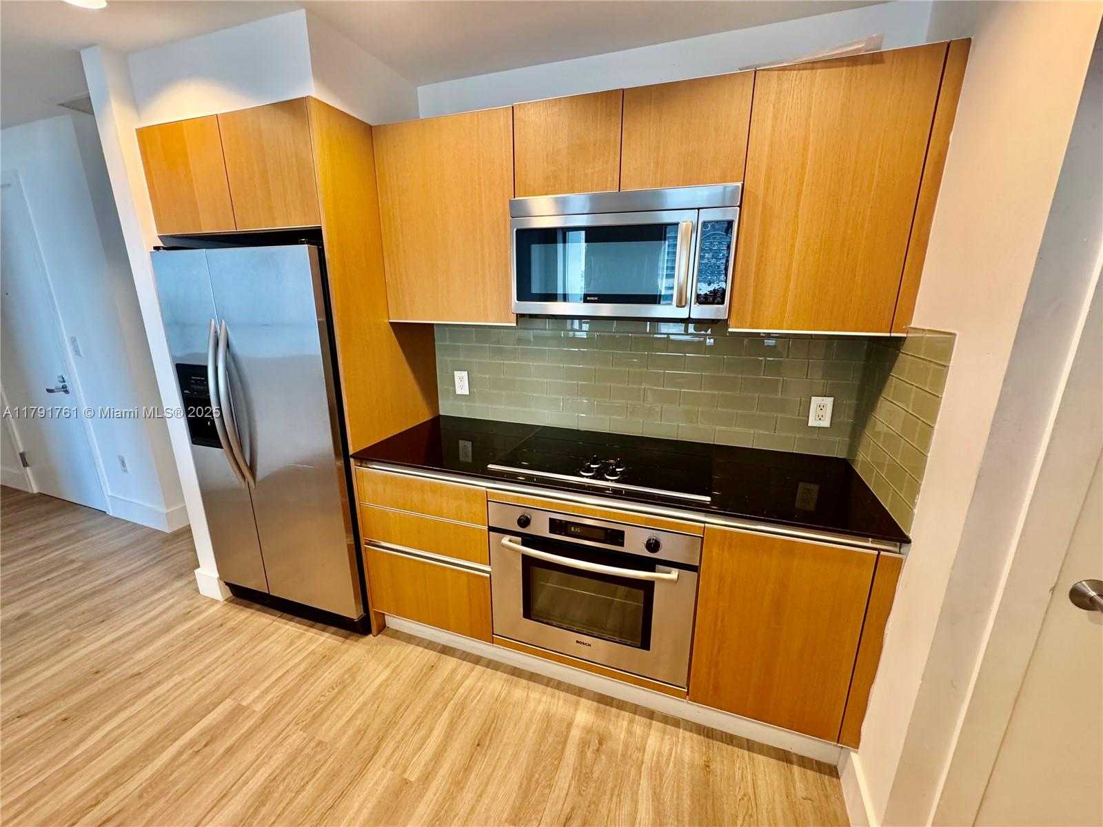 Small Image of 1060 BRICKELL AVE #3205, Miami Number 18