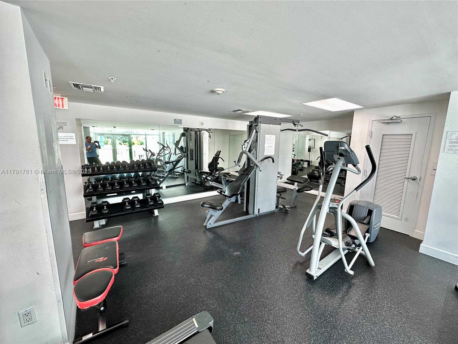 Small Image of 1060 BRICKELL AVE #3205, Miami Number 21