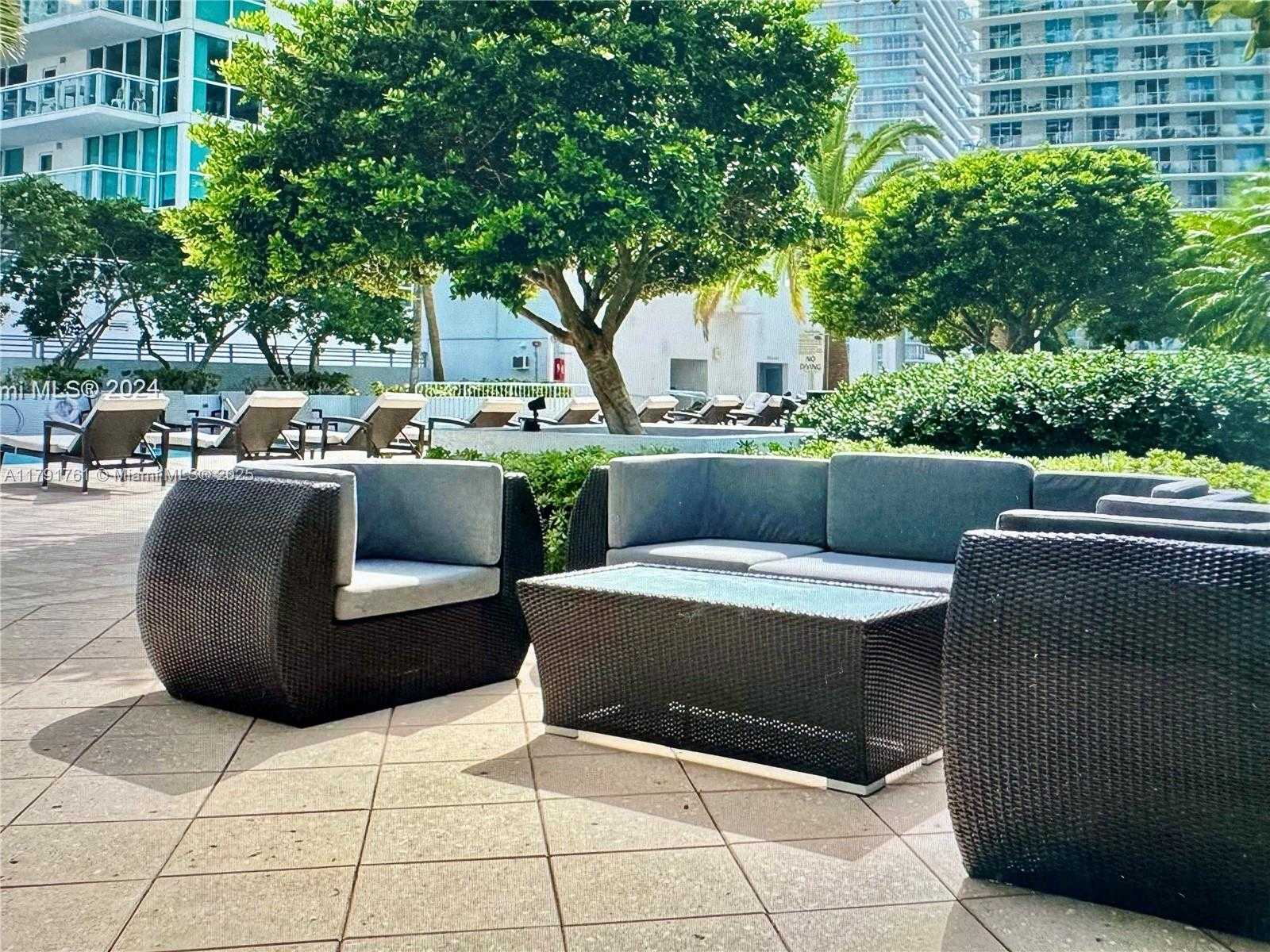 Small Image of 1060 BRICKELL AVE #3205, Miami Number 8