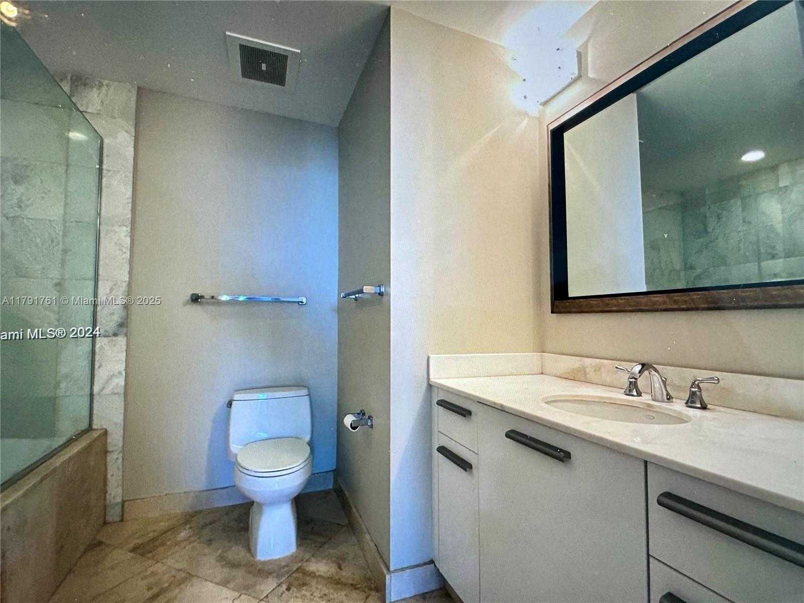 Small Image of 1060 BRICKELL AVE #3205, Miami Number 9