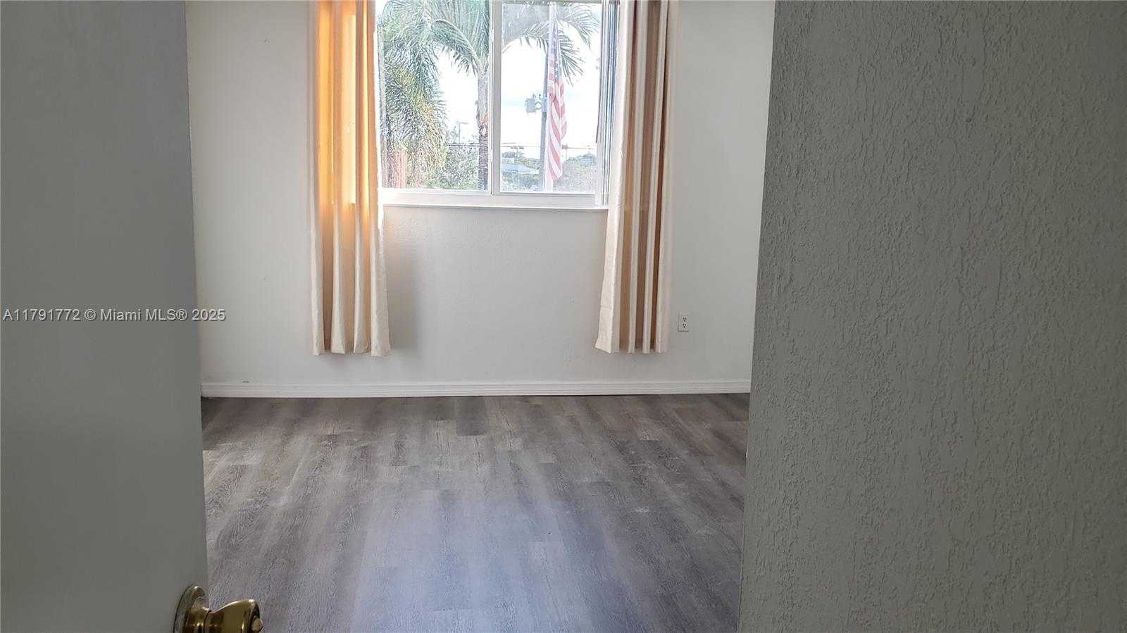 Small Image of 1251 NORTH EAST 108TH ST #215, Miami Number 2