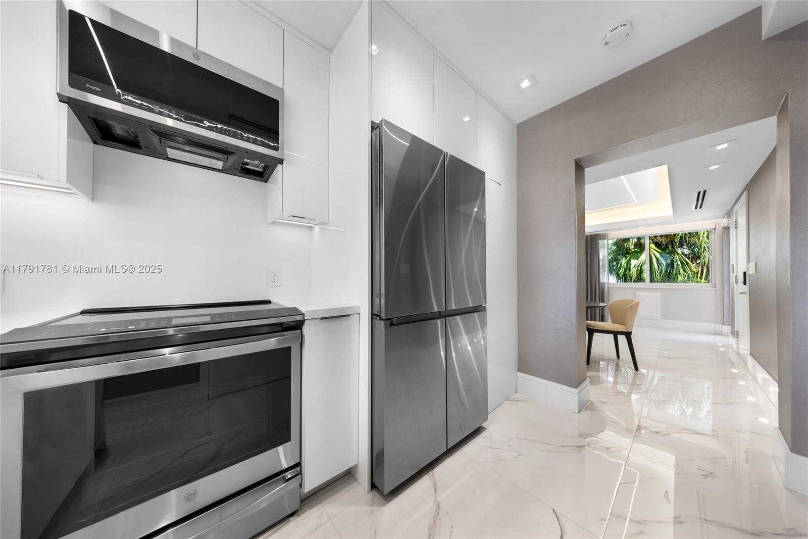 Small Image of 10190 COLLINS AVE #203, Bal Harbour Number 11