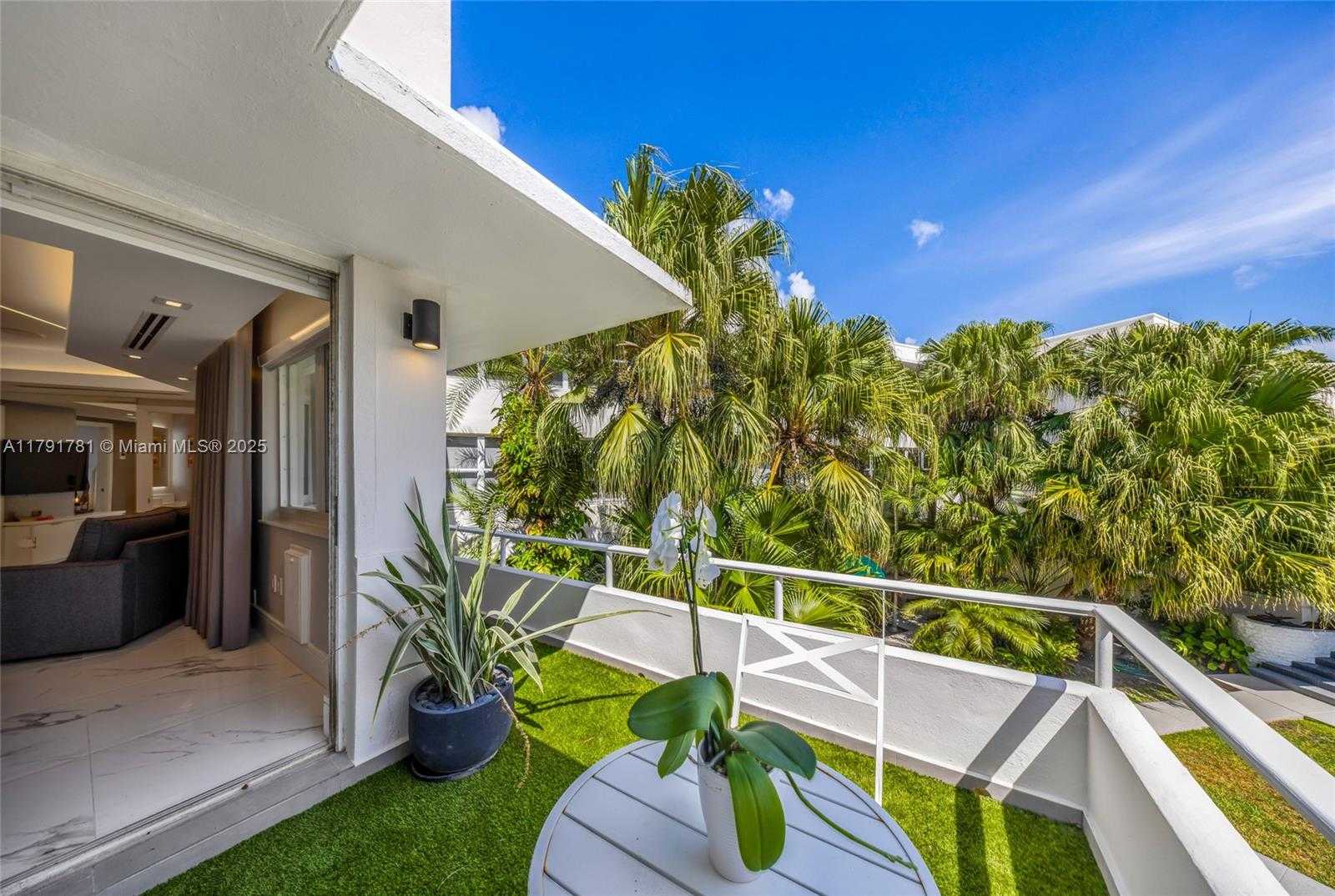 Small Image of 10190 COLLINS AVE #203, Bal Harbour Number 30