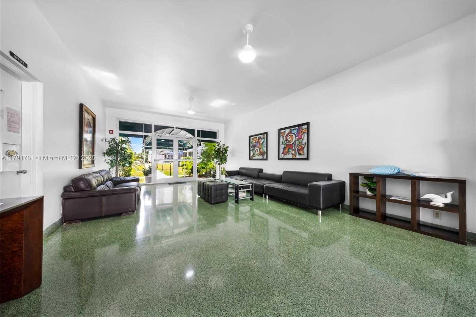 Small Image of 10190 COLLINS AVE #203, Bal Harbour Number 32