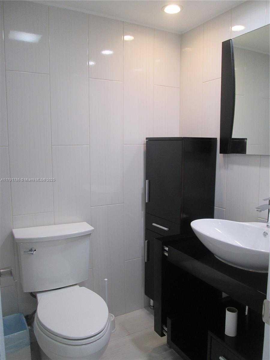 Small Image of 251 174TH ST #2208, Sunny Isles Beach Number 10