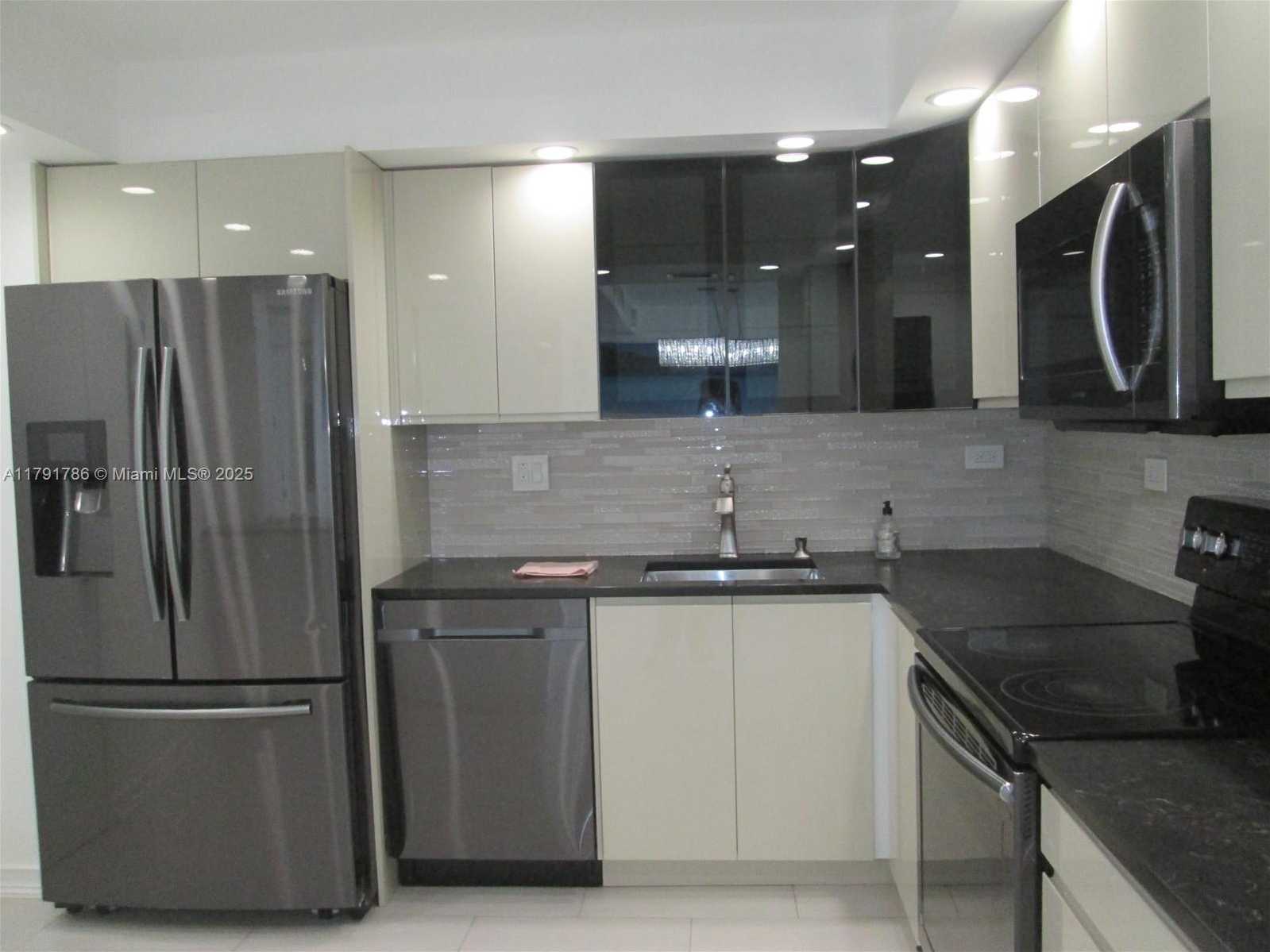 Small Image of 251 174TH ST #2208, Sunny Isles Beach Number 6
