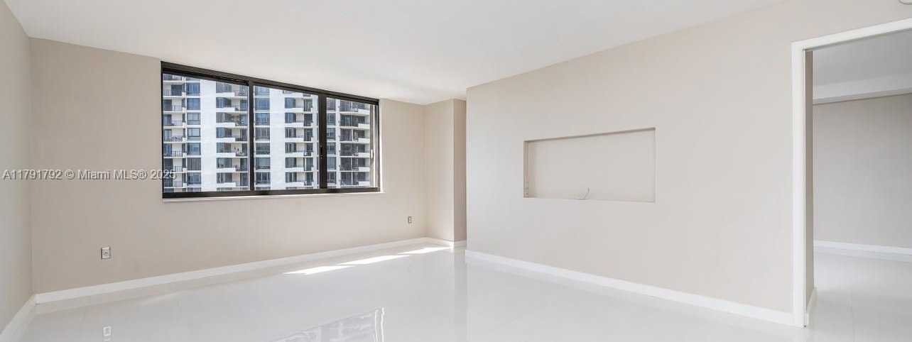 Small Image of 540 BRICKELL KEY DR #905, Miami Number 15