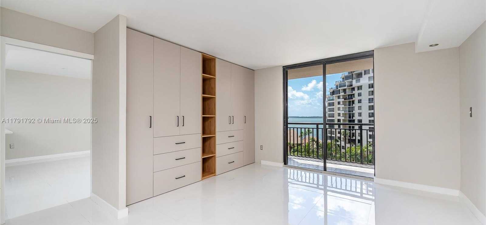 Small Image of 540 BRICKELL KEY DR #905, Miami Number 26