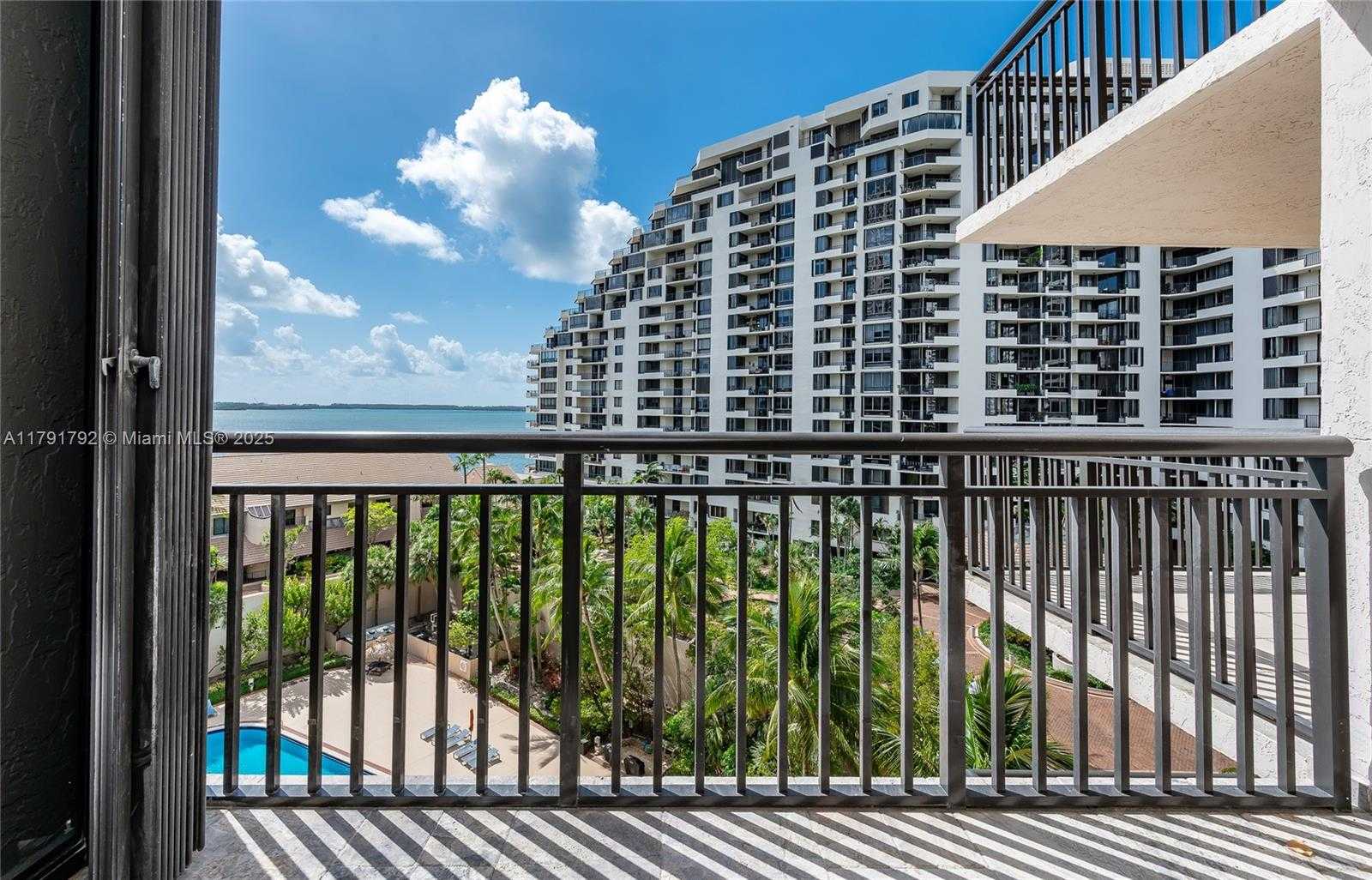 Small Image of 540 BRICKELL KEY DR #905, Miami Number 35