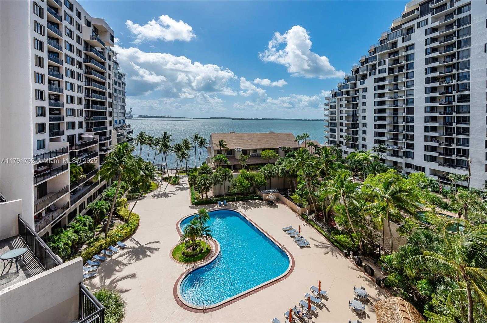 Small Image of 540 BRICKELL KEY DR #905, Miami Number 36