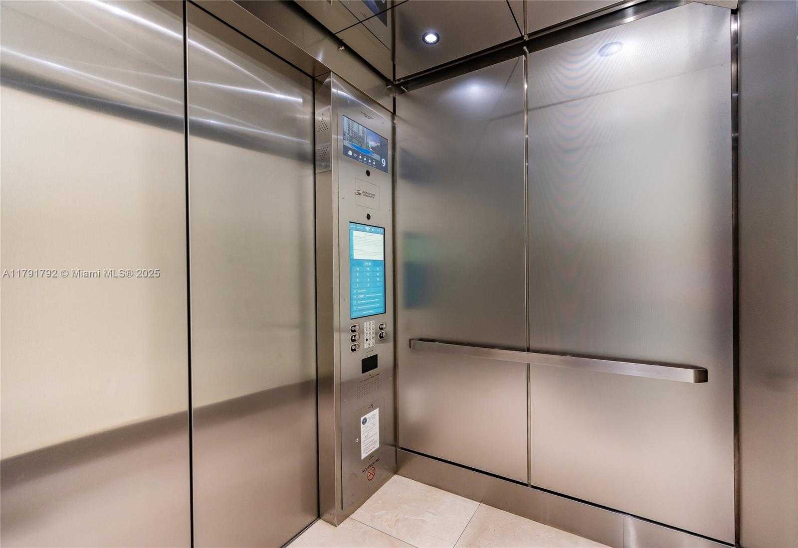 Small Image of 540 BRICKELL KEY DR #905, Miami Number 9
