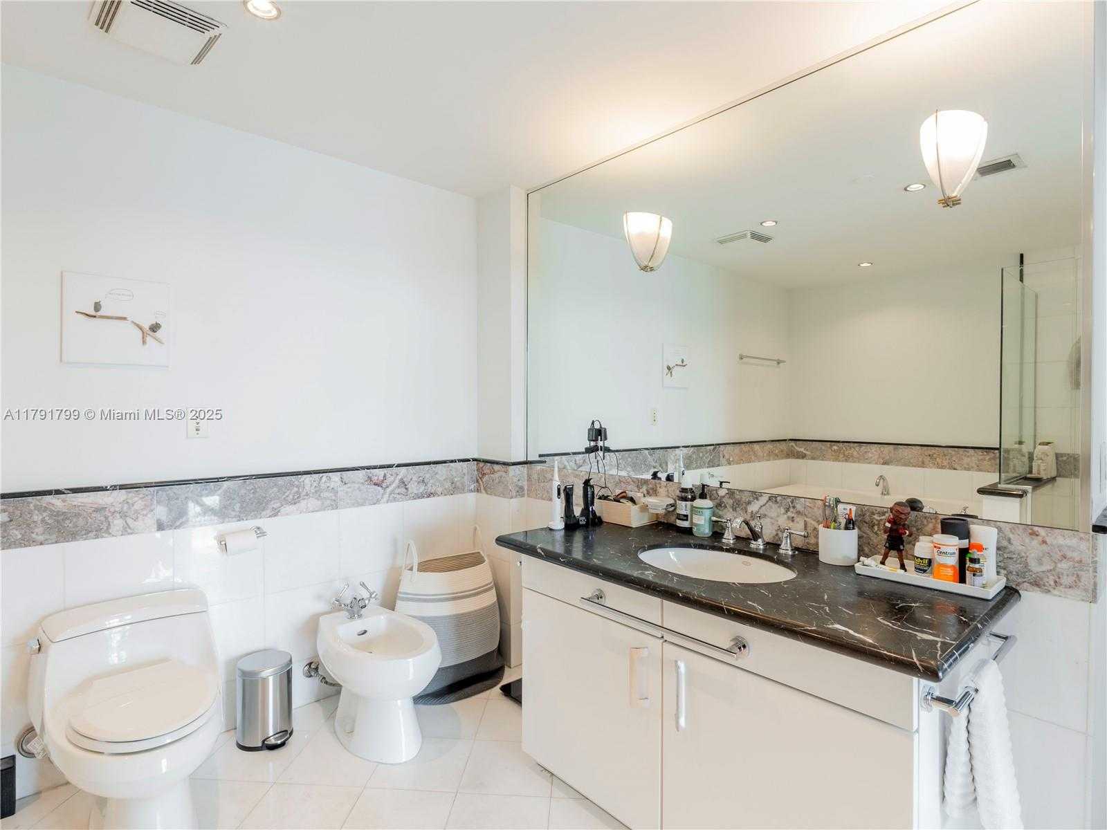 Small Image of 540 WEST AVE #1913, Miami Beach Number 11