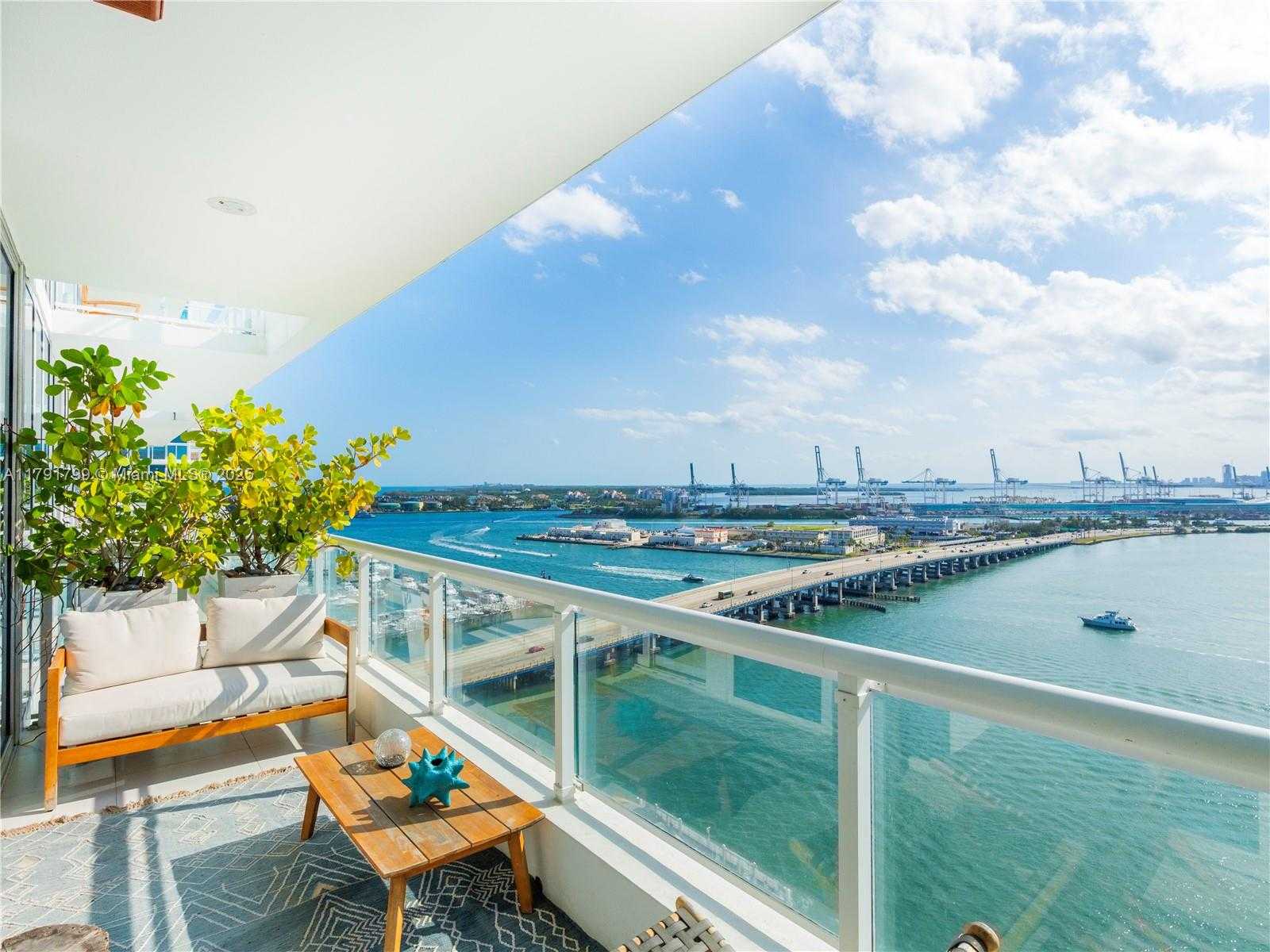 Small Image of 540 WEST AVE #1913, Miami Beach Number 12