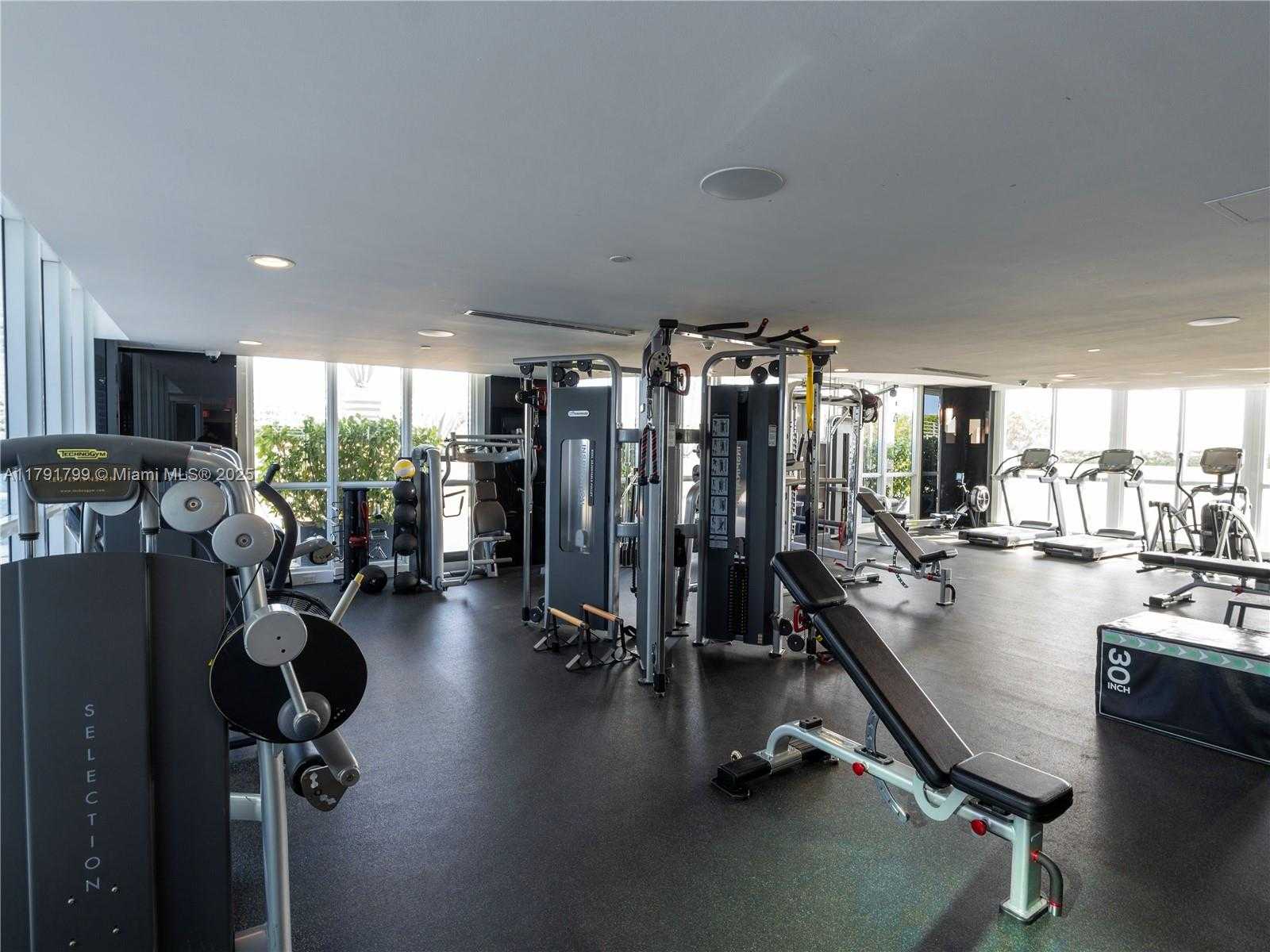 Small Image of 540 WEST AVE #1913, Miami Beach Number 17