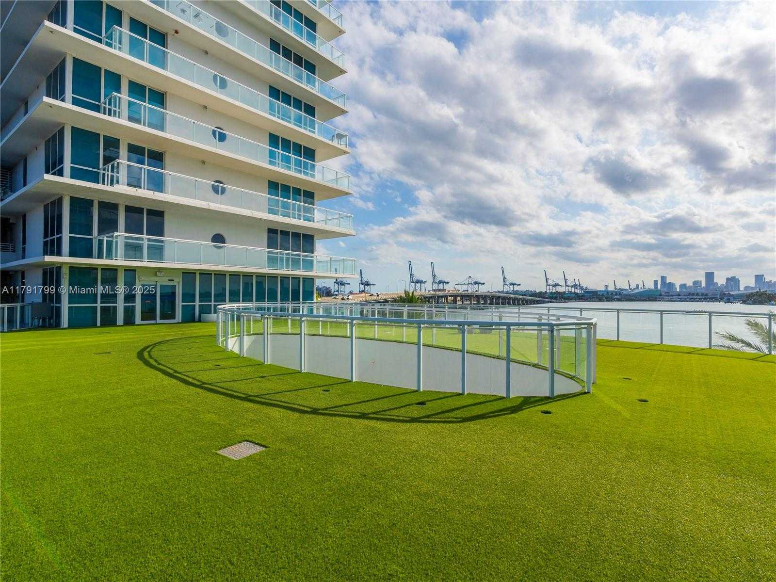 Small Image of 540 WEST AVE #1913, Miami Beach Number 18