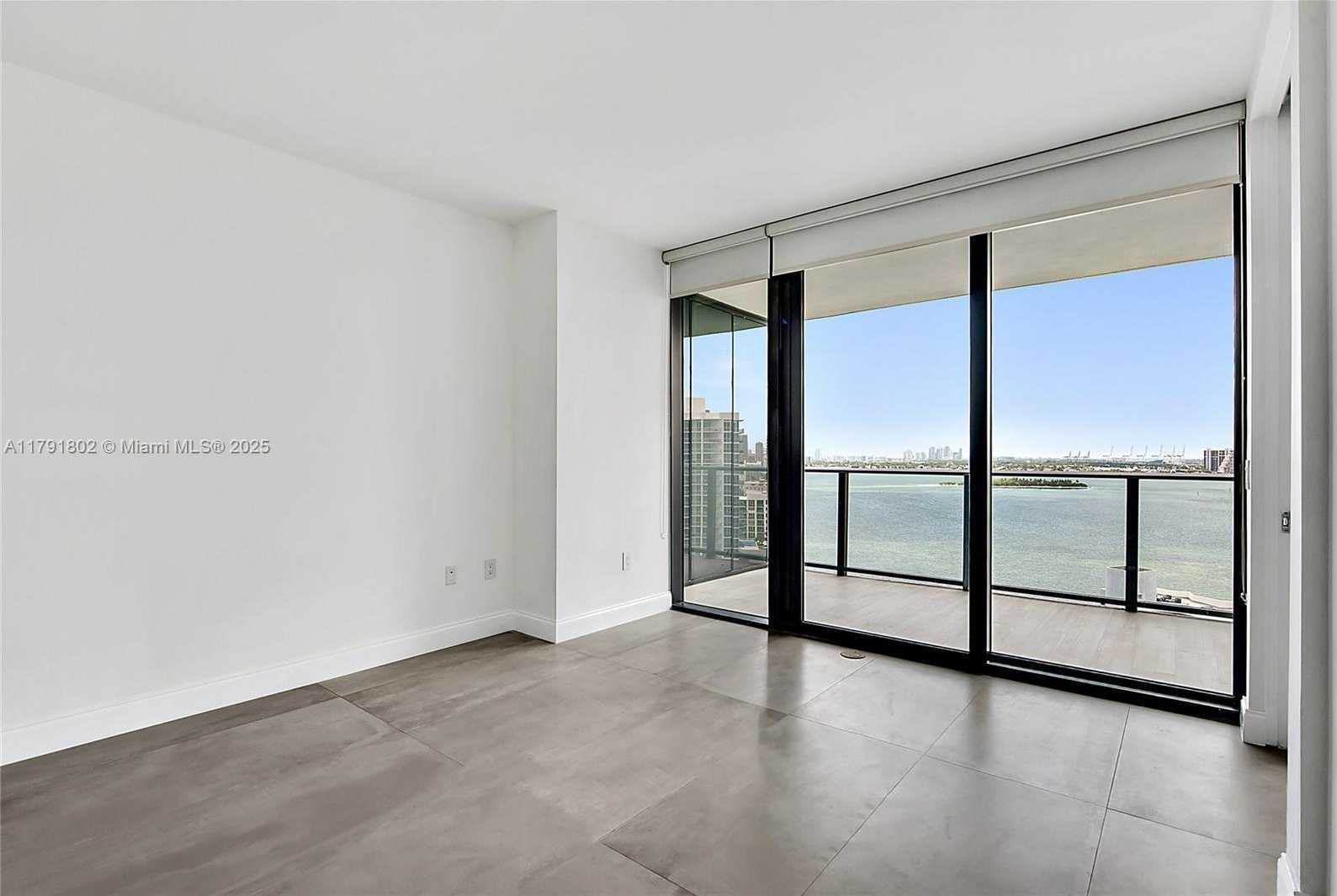Small Image of 650 NE 32nd St, Miami, FL 33137, USA Number 4