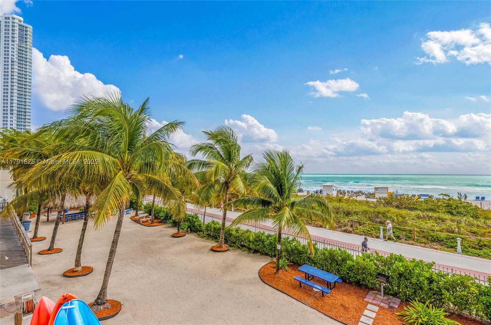 Small Image of 6039 COLLINS AVE #1112, Miami Beach Number 24
