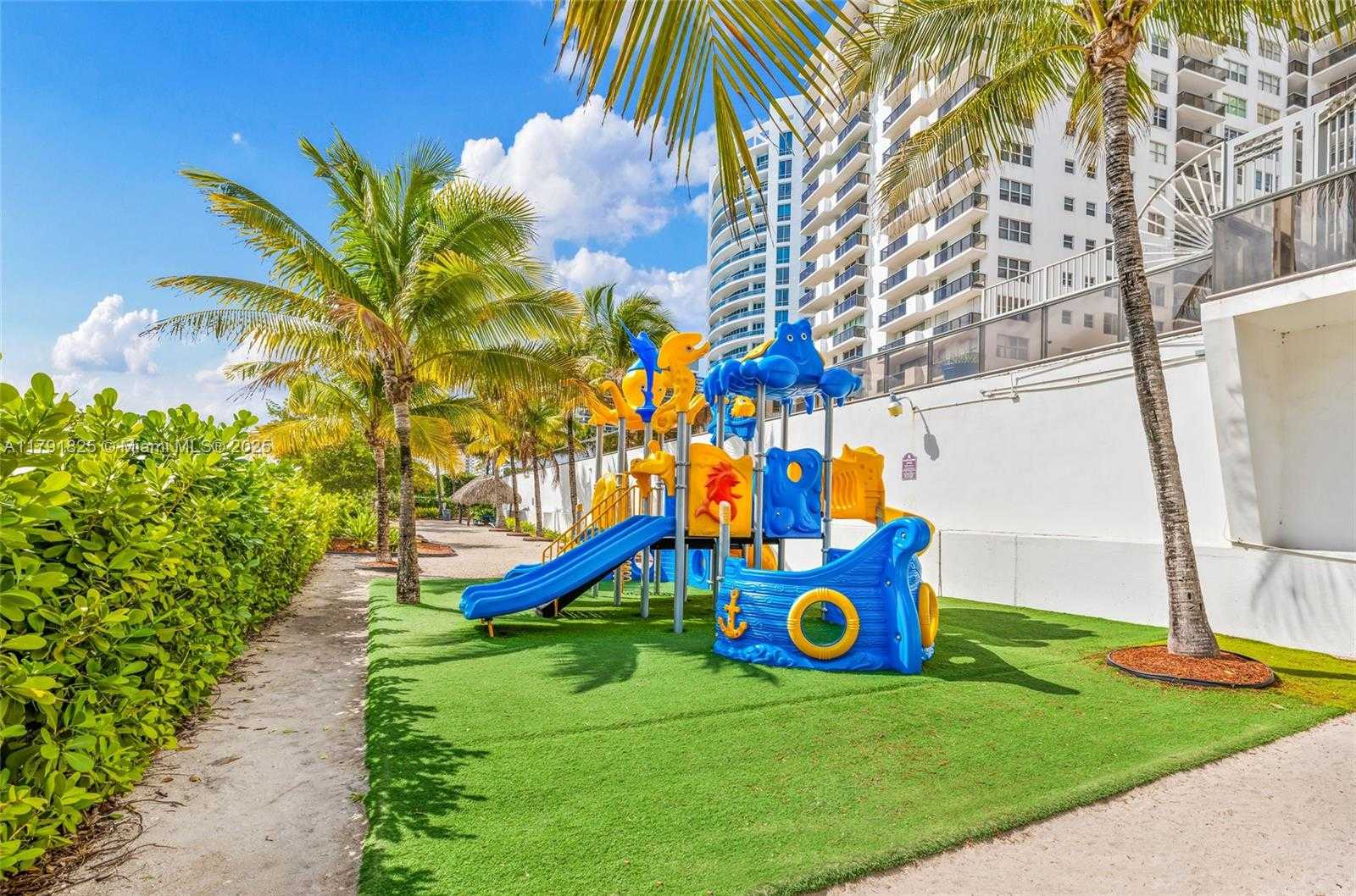 Small Image of 6039 COLLINS AVE #1112, Miami Beach Number 27