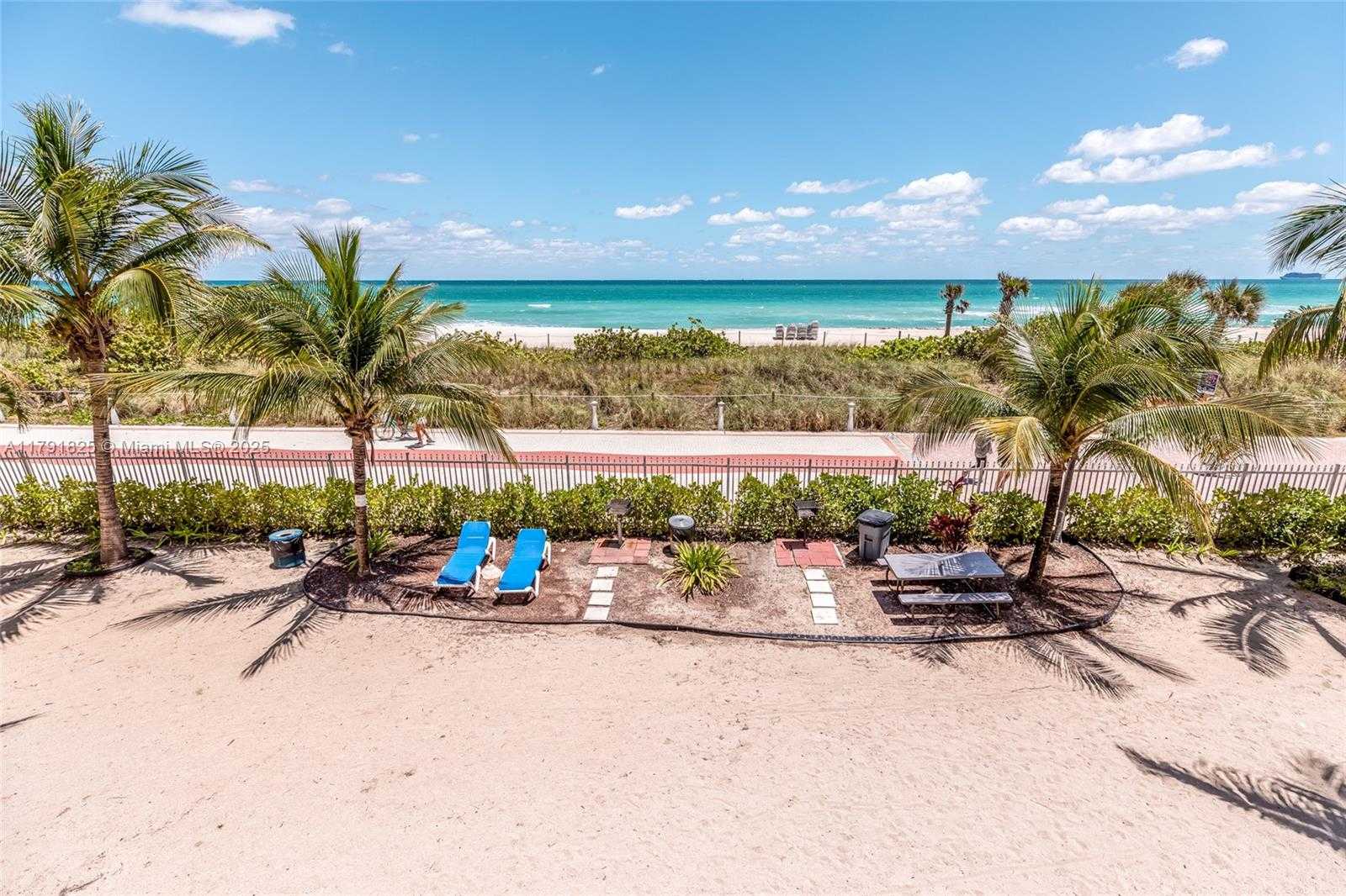 Small Image of 6039 COLLINS AVE #1112, Miami Beach Number 28