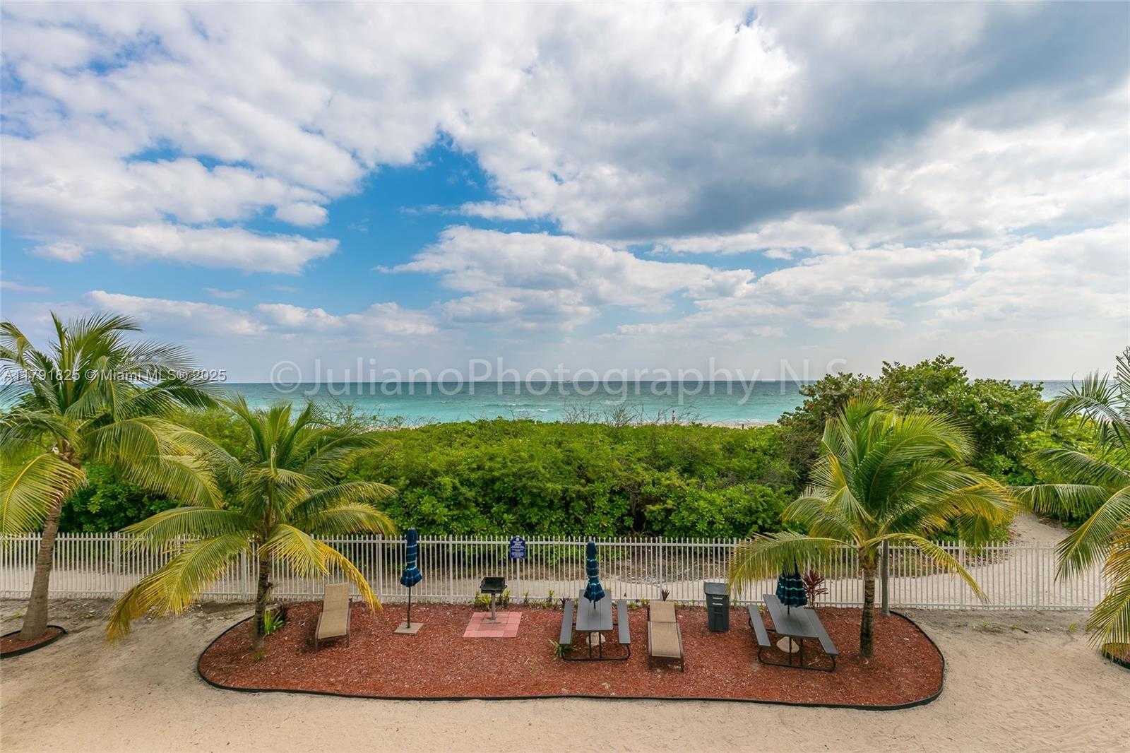 Small Image of 6039 COLLINS AVE #1112, Miami Beach Number 32