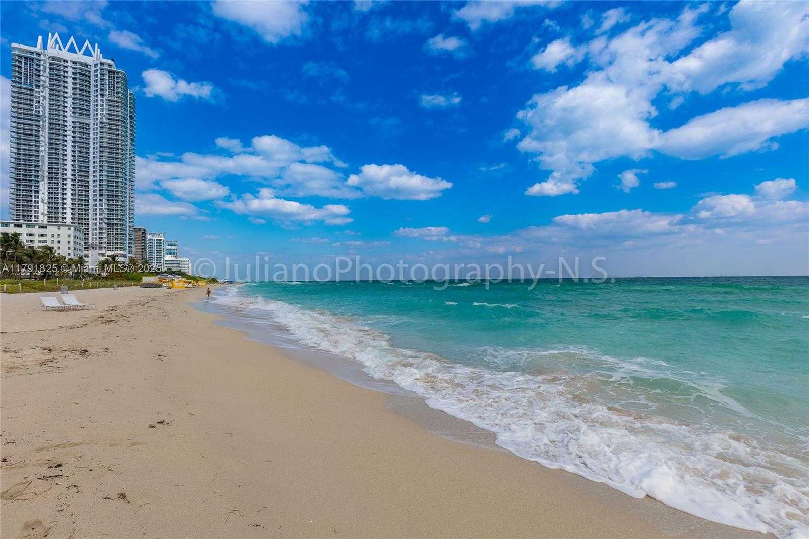 Small Image of 6039 COLLINS AVE #1112, Miami Beach Number 35