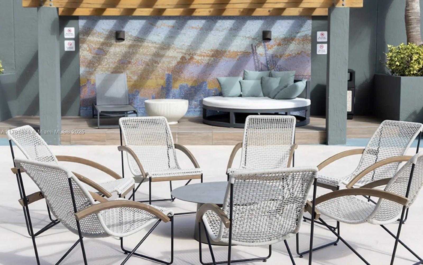 Small Image of 1750 NORTH BAYSHORE DR #1609, Miami Number 21