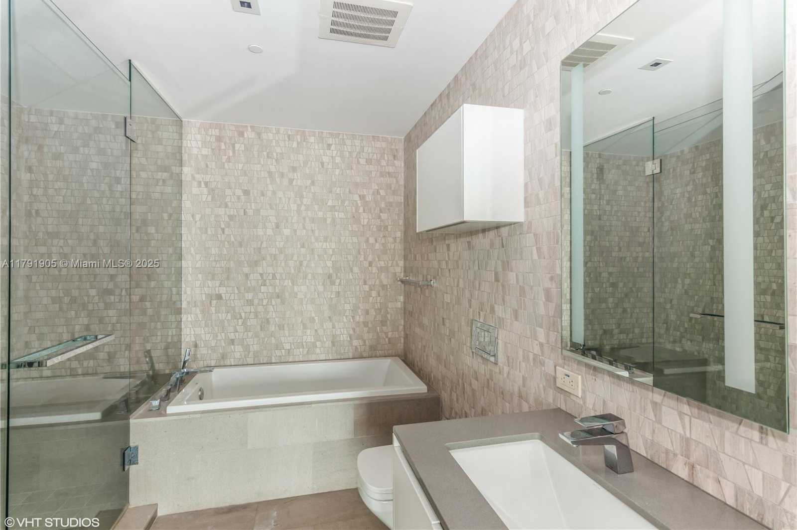Small Image of 88 SOUTH WEST 7TH ST #2508, Miami Number 11