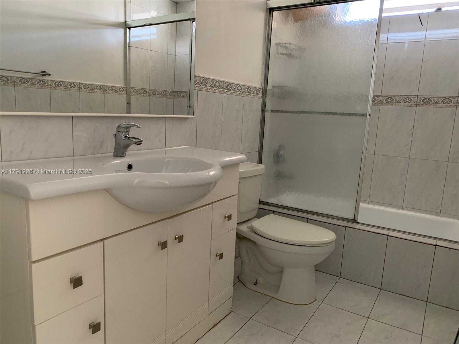 Small Image of 2903 POINT EAST DR #K-308, Aventura Number 13