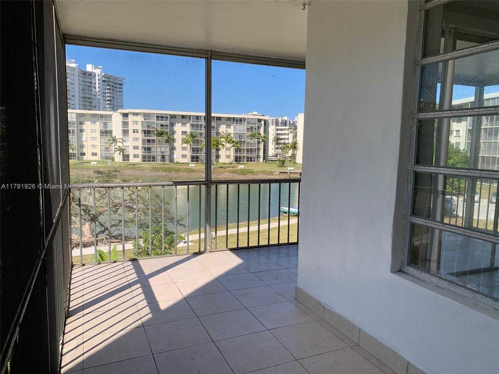 Small Image of 2903 POINT EAST DR #K-308, Aventura Number 16