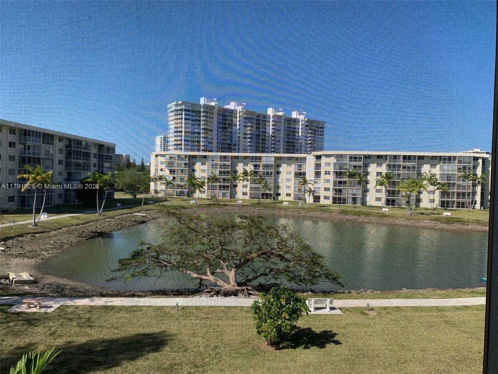 Small Image of 2903 POINT EAST DR #K-308, Aventura Number 21