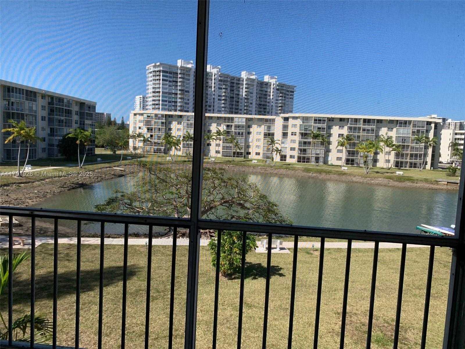 Small Image of 2903 POINT EAST DR #K-308, Aventura Number 22