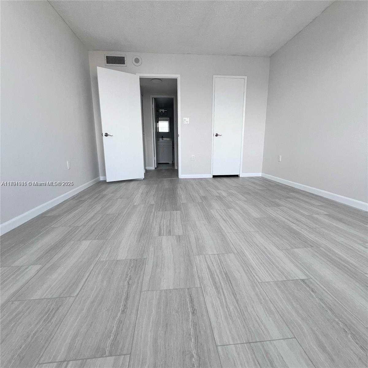 Small Image of 2801 NORTH EAST 183RD ST #1804W, Aventura Number 12