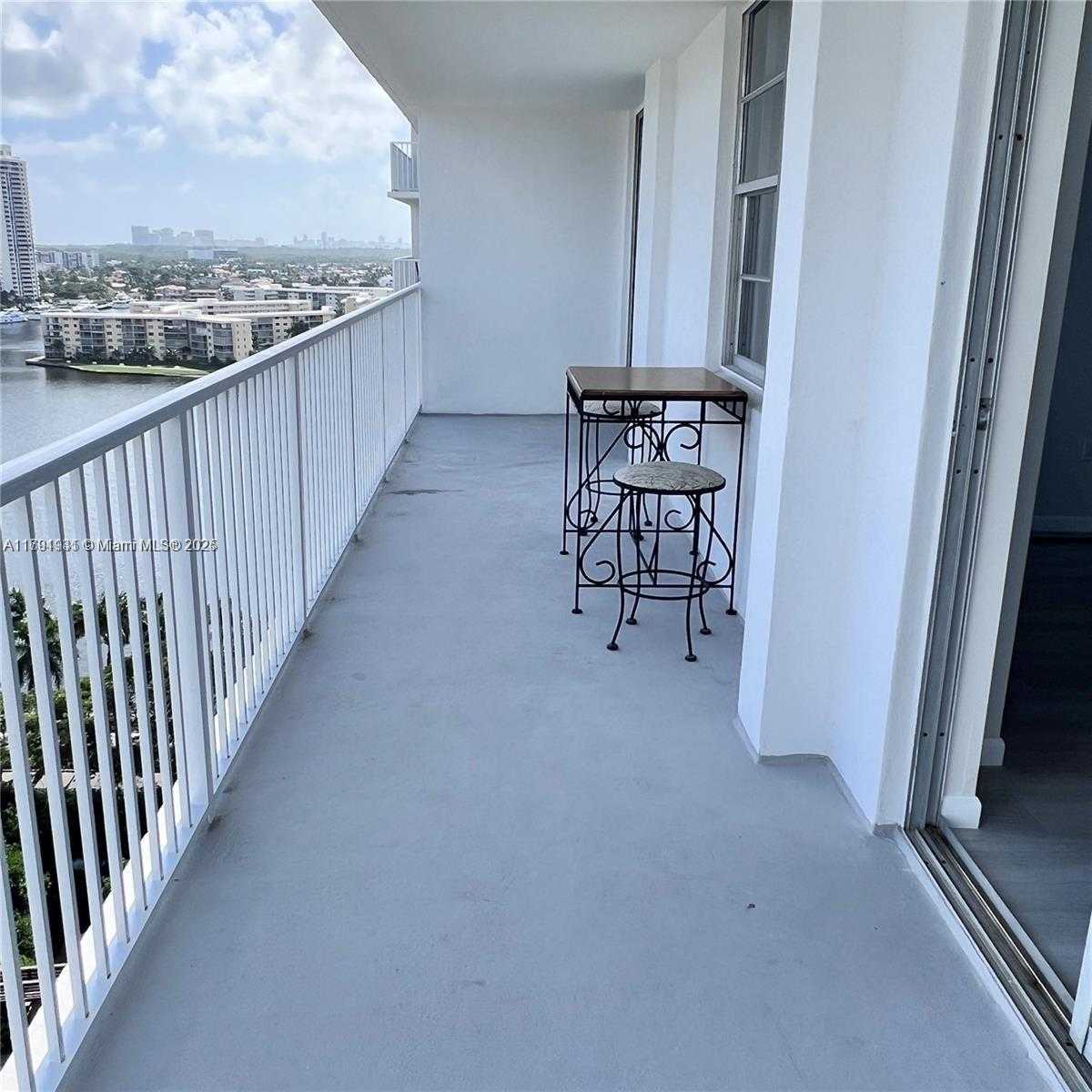 Small Image of 2801 NORTH EAST 183RD ST #1804W, Aventura Number 2