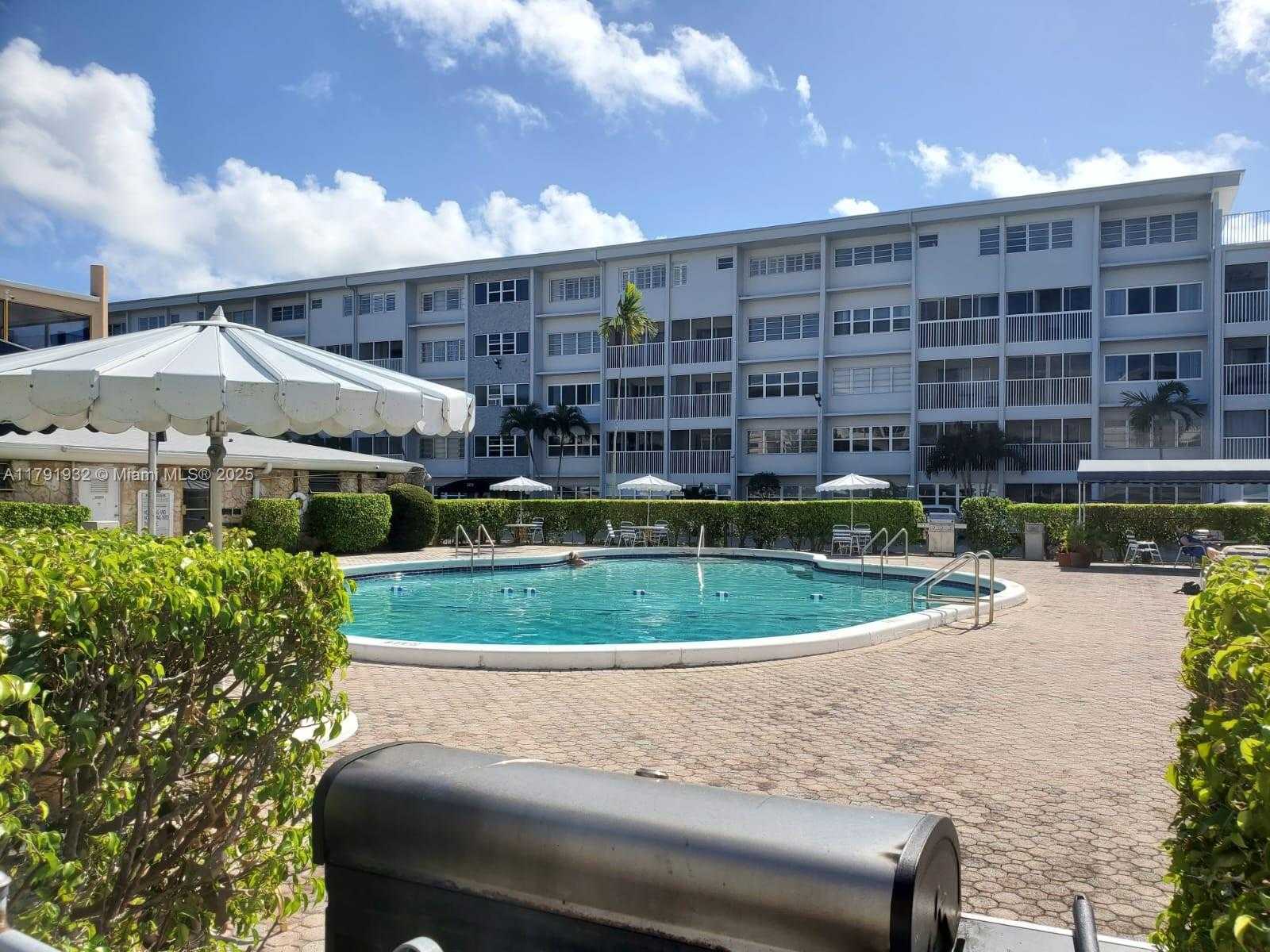 Small Image of 215 SOUTH EAST 3RD AVE #302D, Hallandale Beach Number 2