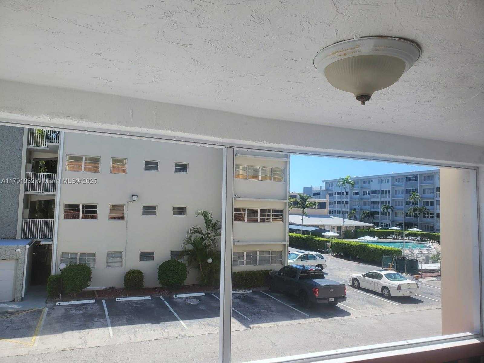Small Image of 215 SOUTH EAST 3RD AVE #302D, Hallandale Beach Number 4