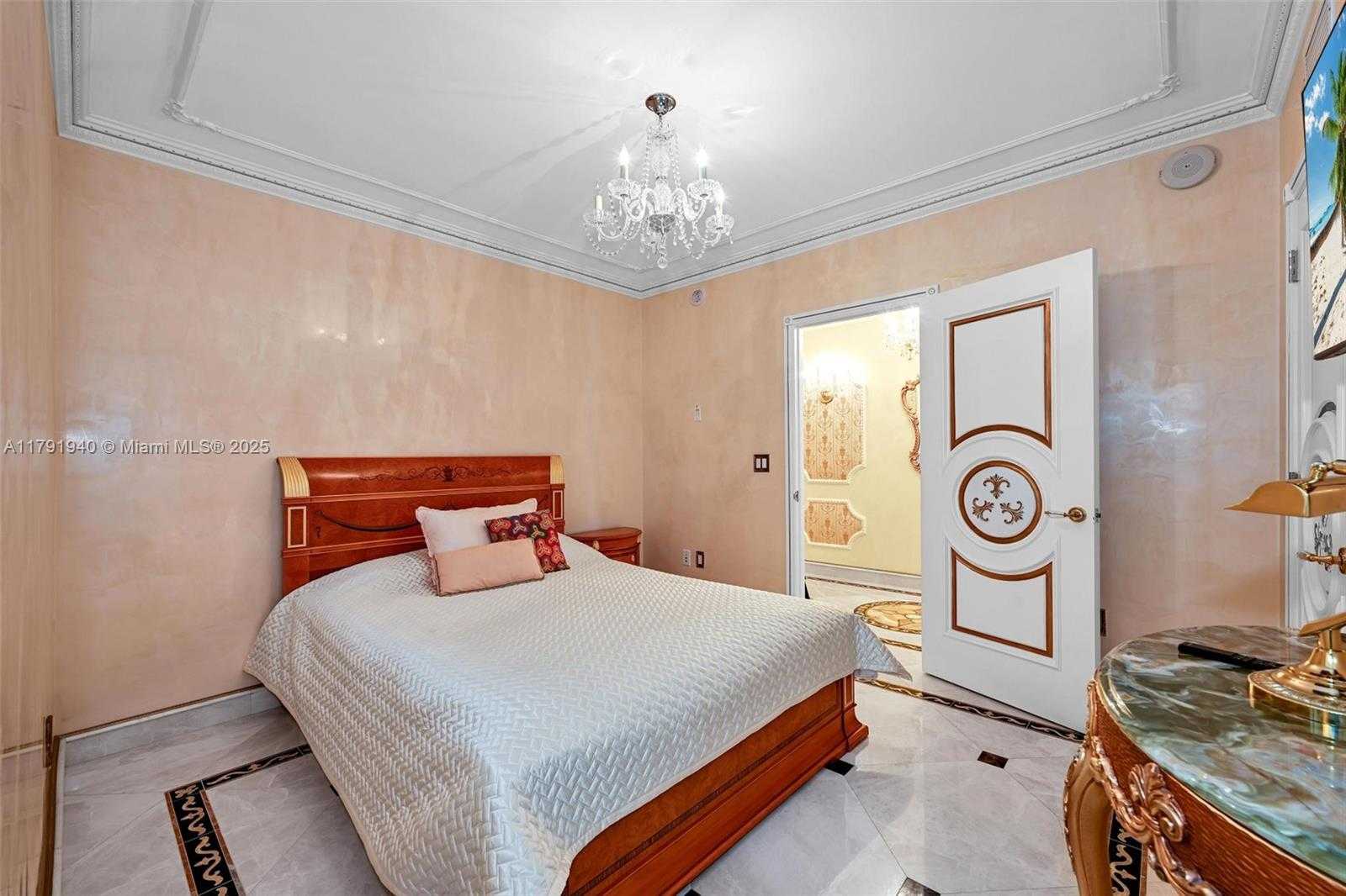 Small Image of 1800 SOUTH OCEAN DR #1601, Hallandale Beach Number 14