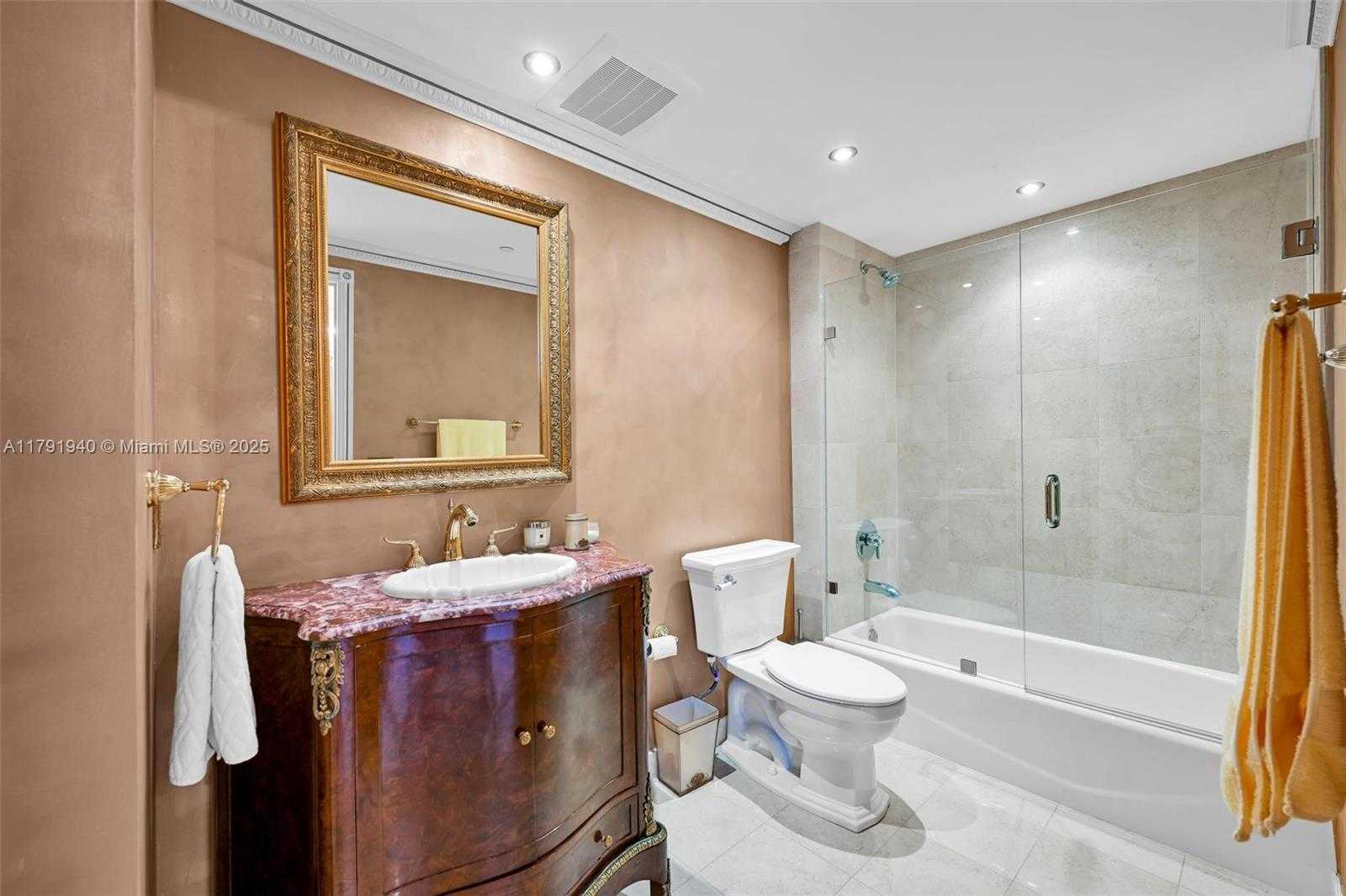 Small Image of 1800 SOUTH OCEAN DR #1601, Hallandale Beach Number 16