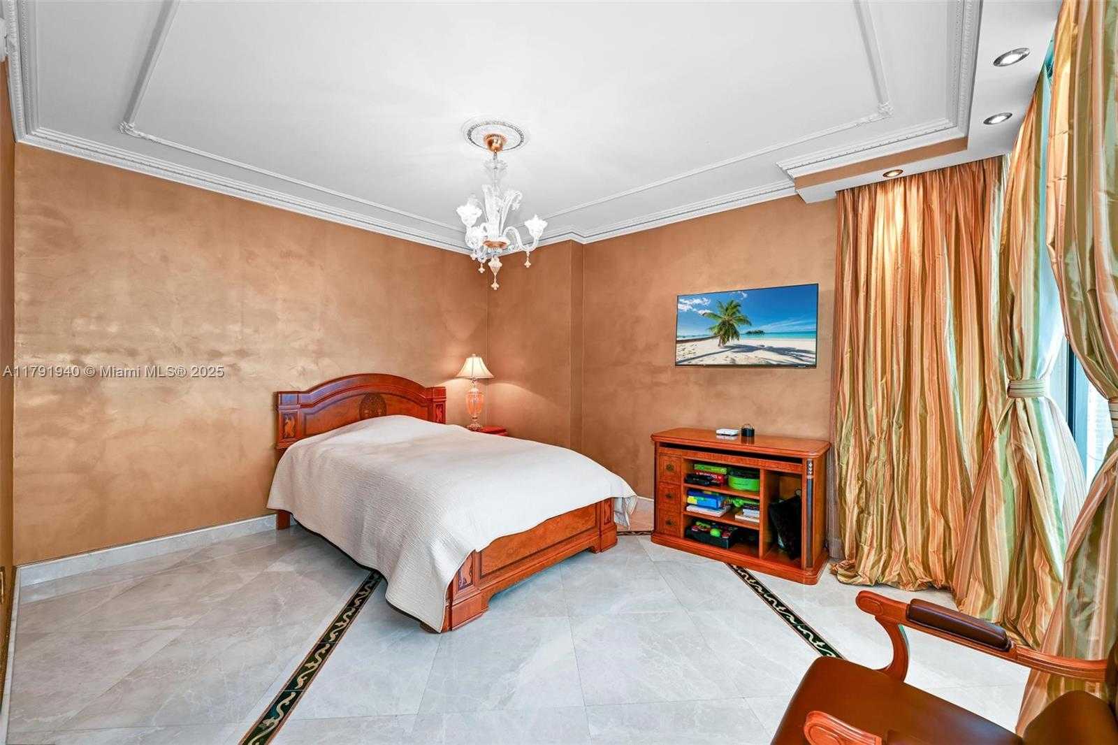 Small Image of 1800 SOUTH OCEAN DR #1601, Hallandale Beach Number 21
