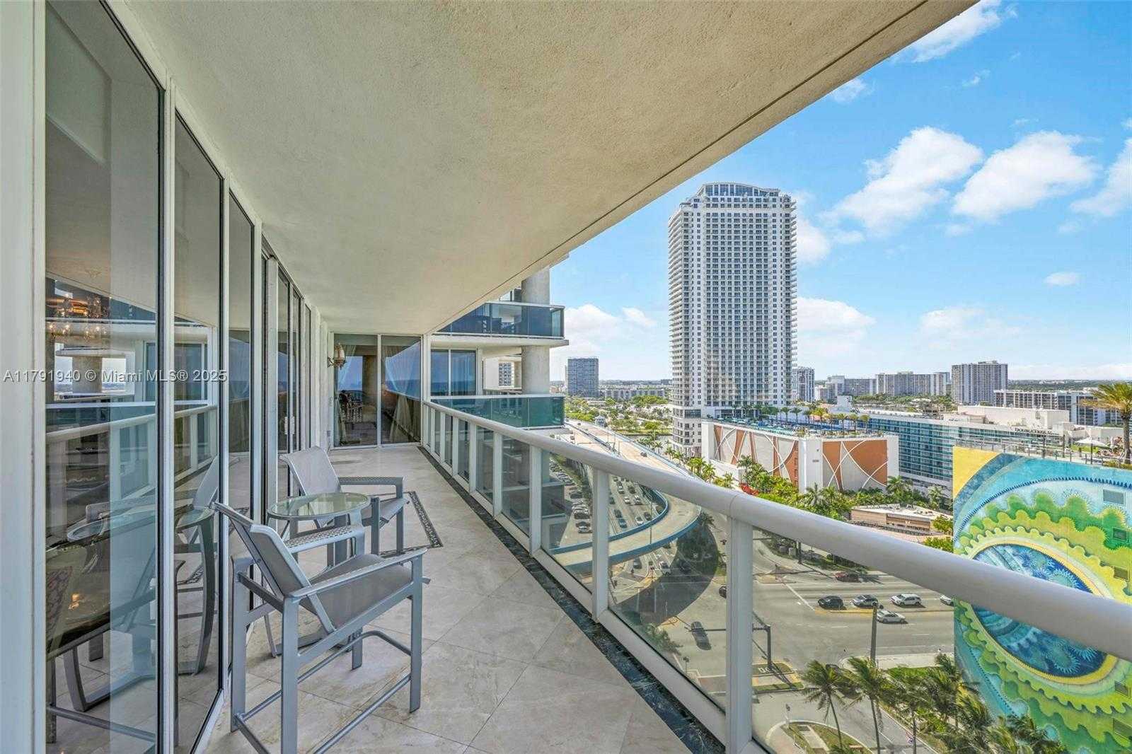 Small Image of 1800 SOUTH OCEAN DR #1601, Hallandale Beach Number 24