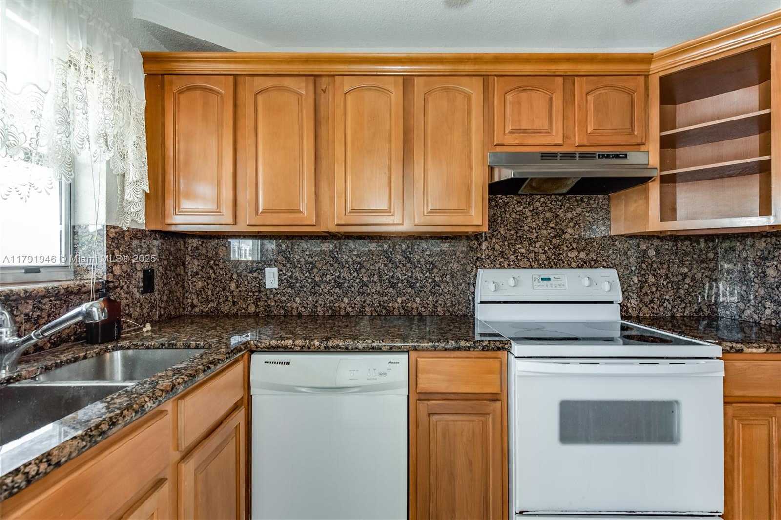Small Image of 250 LAYNE BLVD #312, Hallandale Beach Number 5