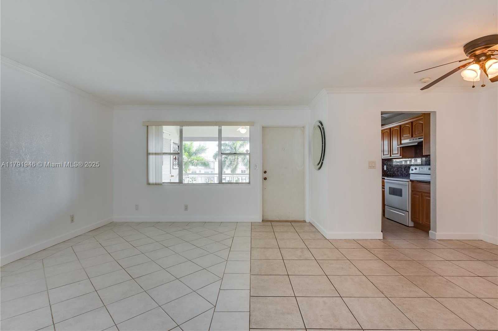 Small Image of 250 LAYNE BLVD #312, Hallandale Beach Number 7