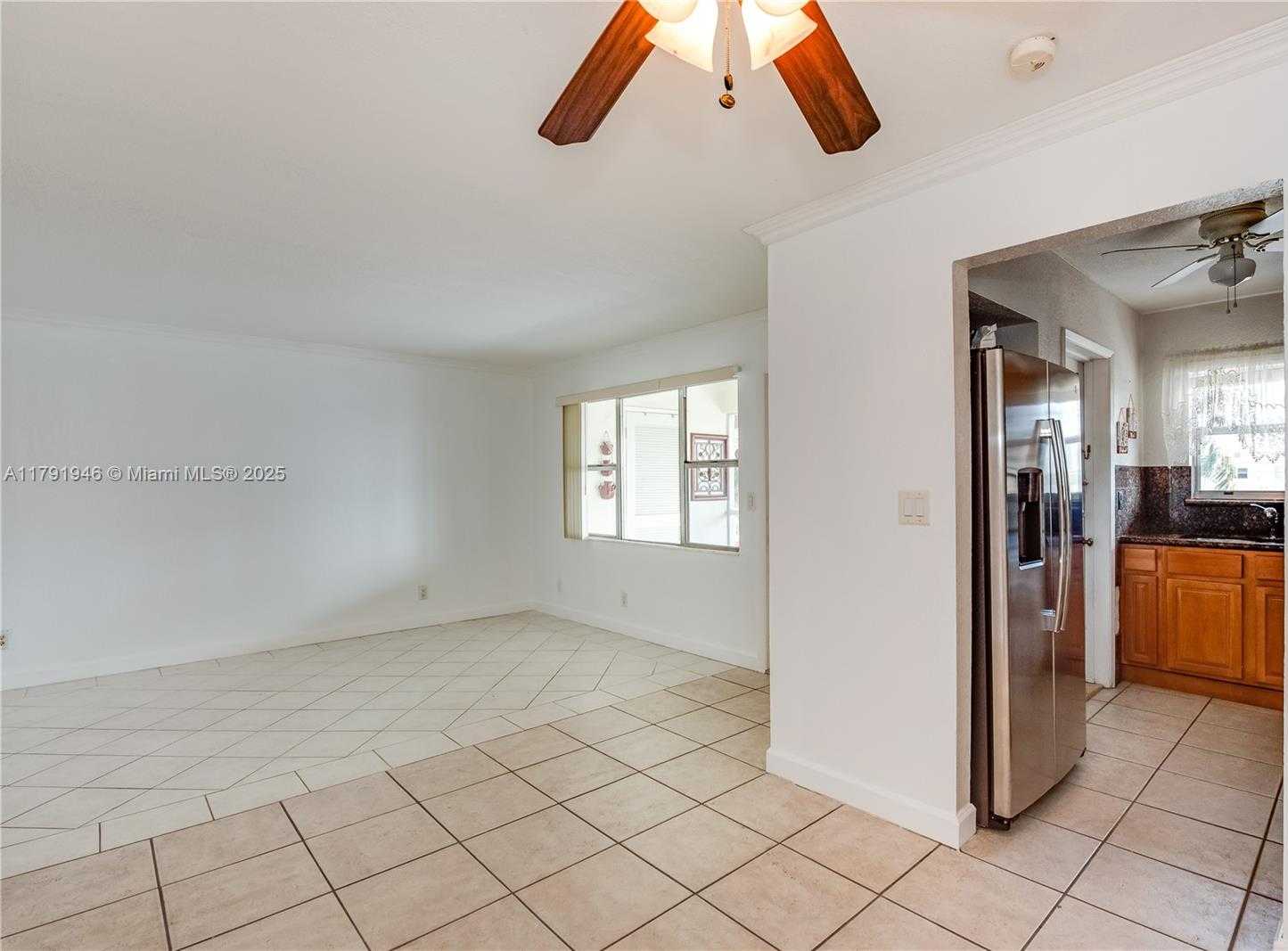 Small Image of 250 LAYNE BLVD #312, Hallandale Beach Number 8