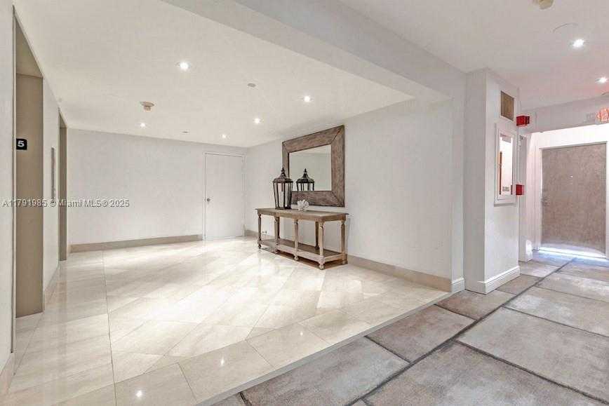 Small Image of 575 CRANDON BLVD #307, Key Biscayne Number 13