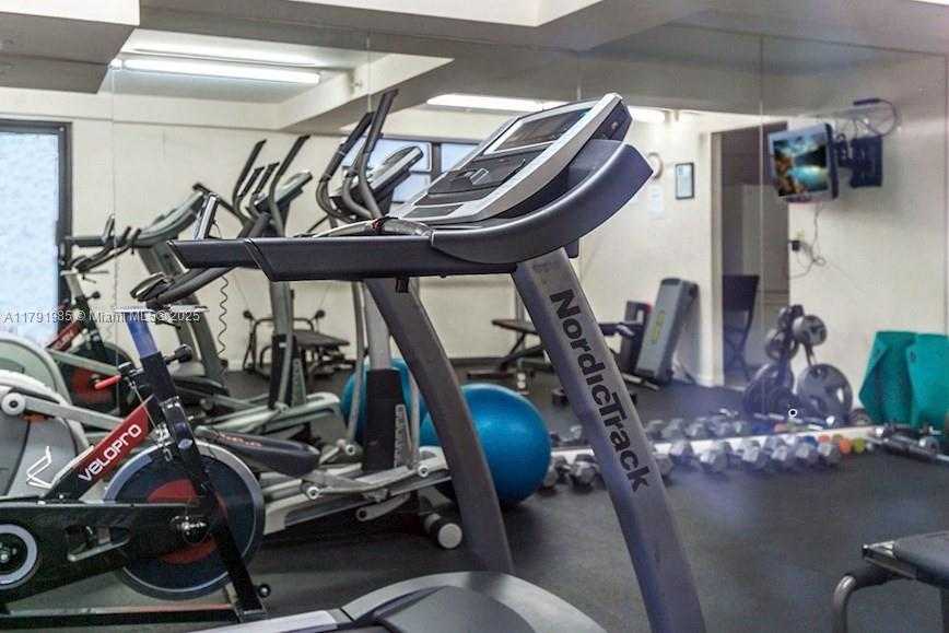 Small Image of 575 CRANDON BLVD #307, Key Biscayne Number 15