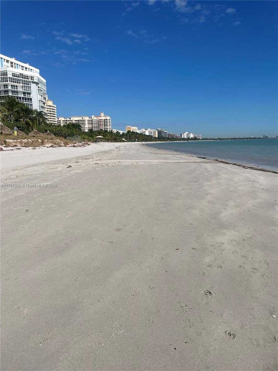 Small Image of 575 CRANDON BLVD #307, Key Biscayne Number 35