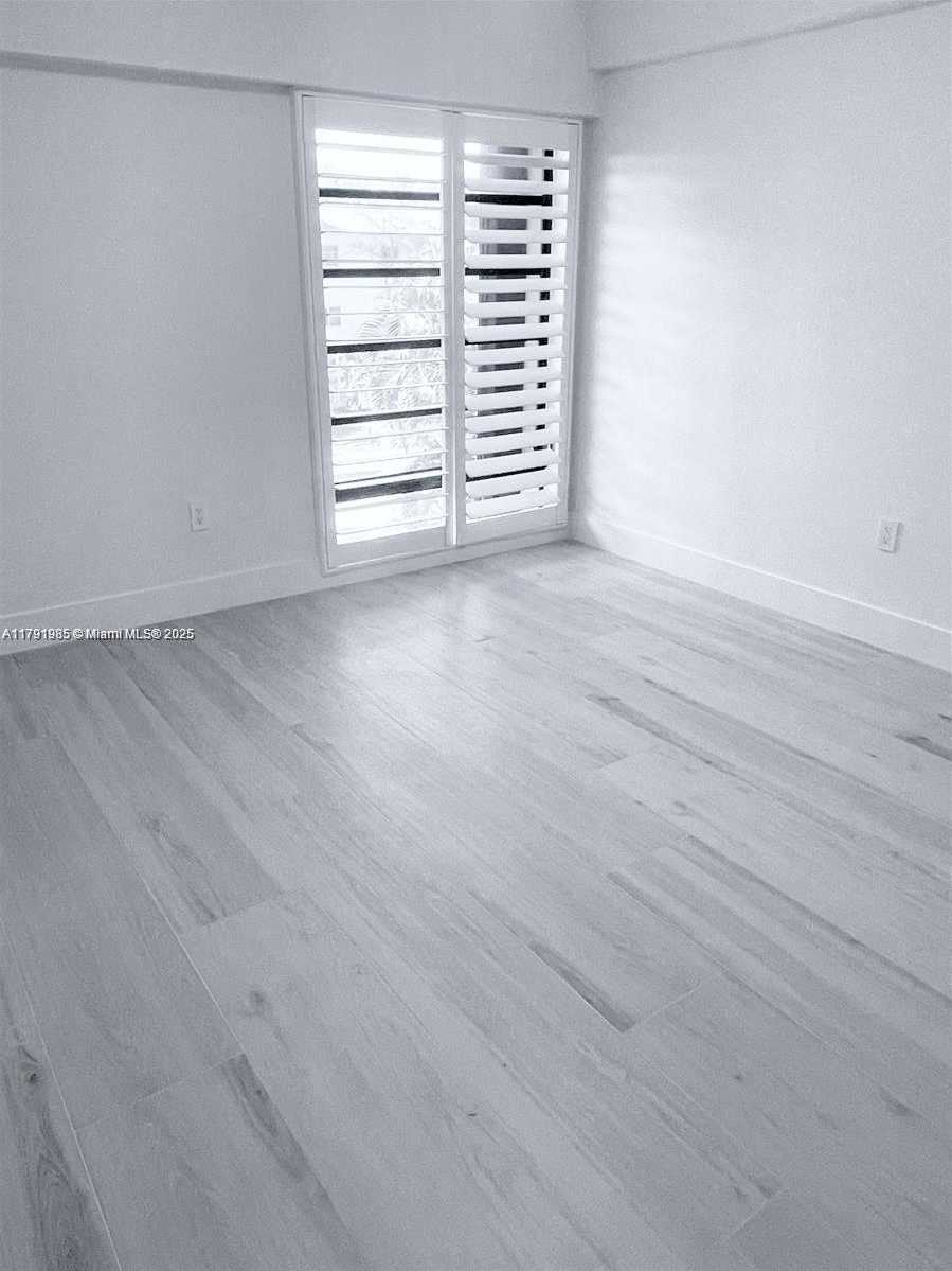 Small Image of 575 CRANDON BLVD #307, Key Biscayne Number 8
