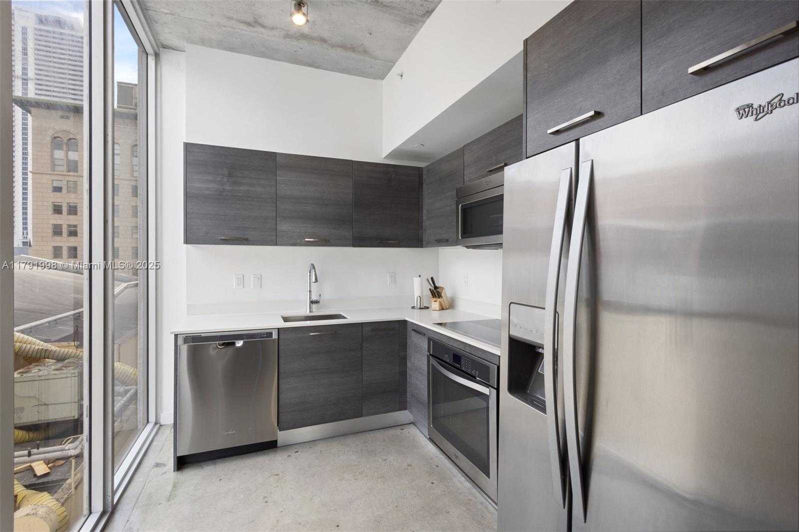 Small Image of 151 SOUTH EAST 1ST ST #710, Miami Number 3